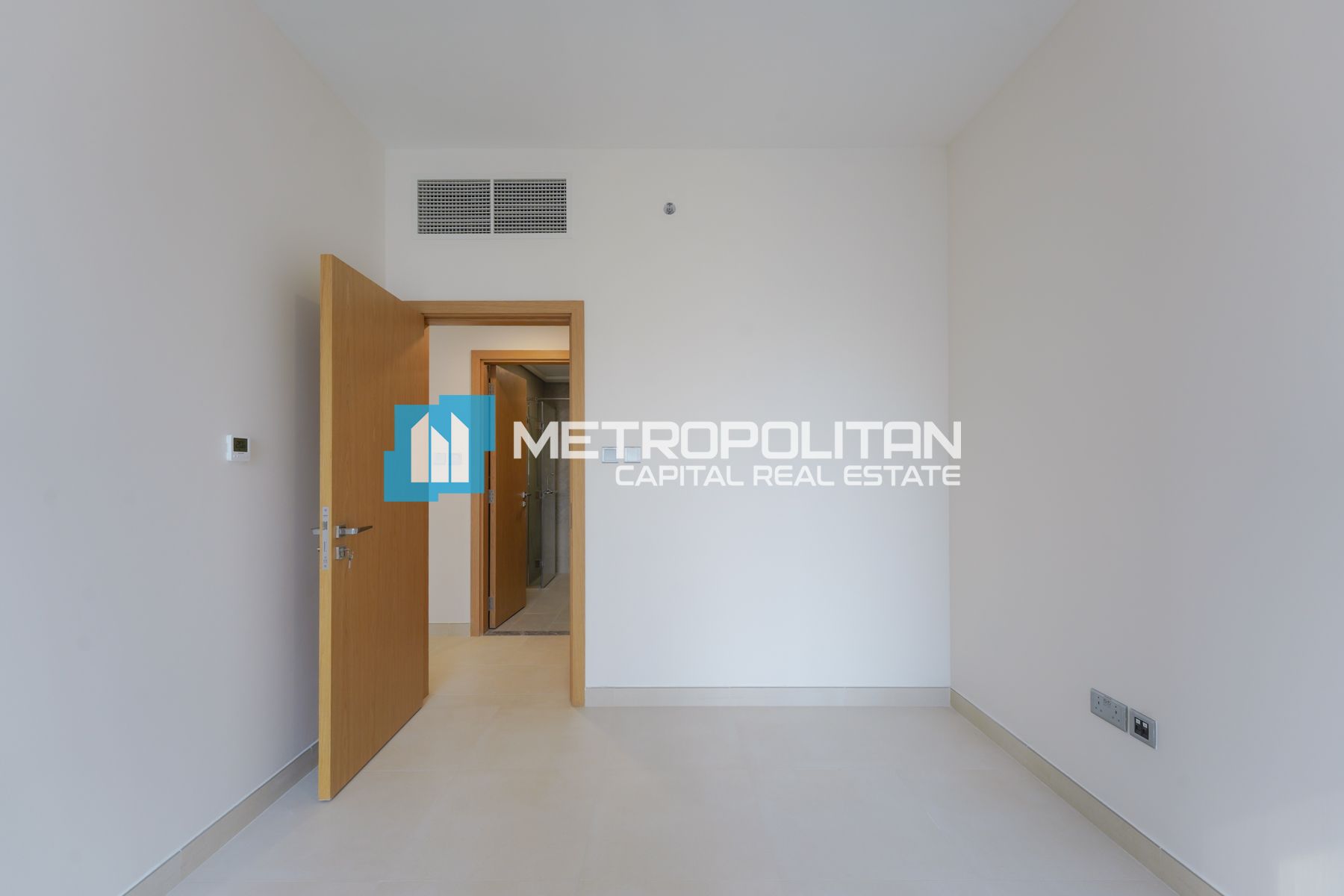 2BR w/ Balcony | Vacant | High Floor | Canal View
