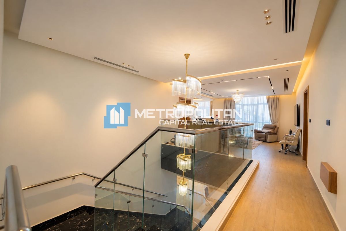 Rare Corner Villa | Massive Plot | Premium Unit