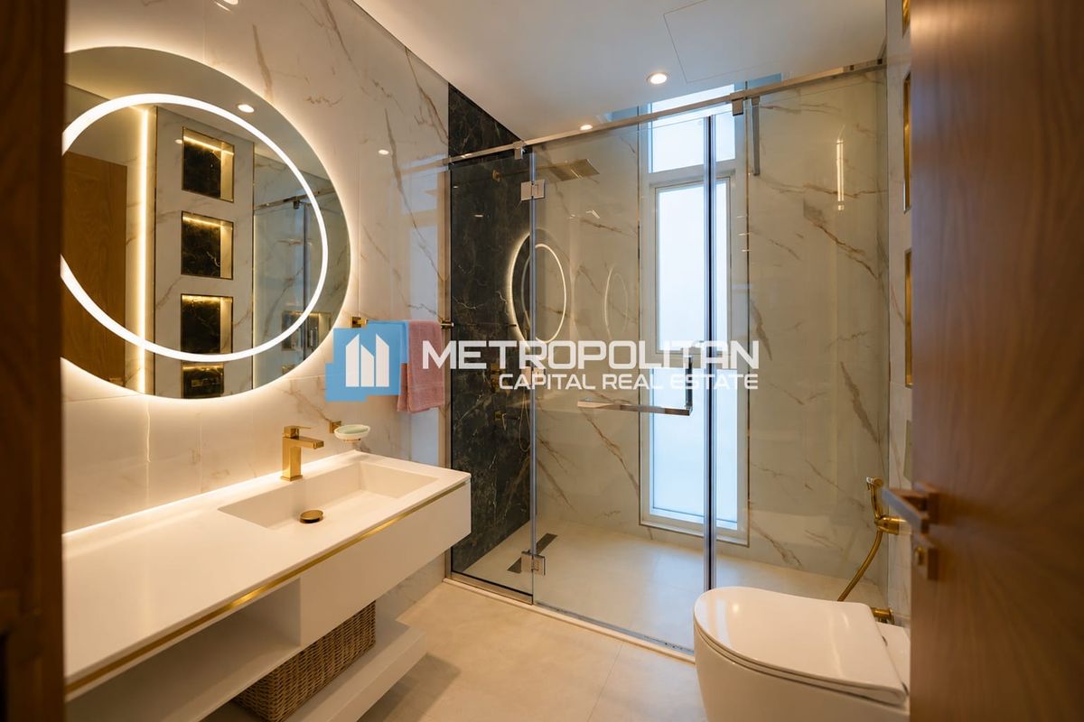 Rare Corner Villa | Massive Plot | Premium Unit