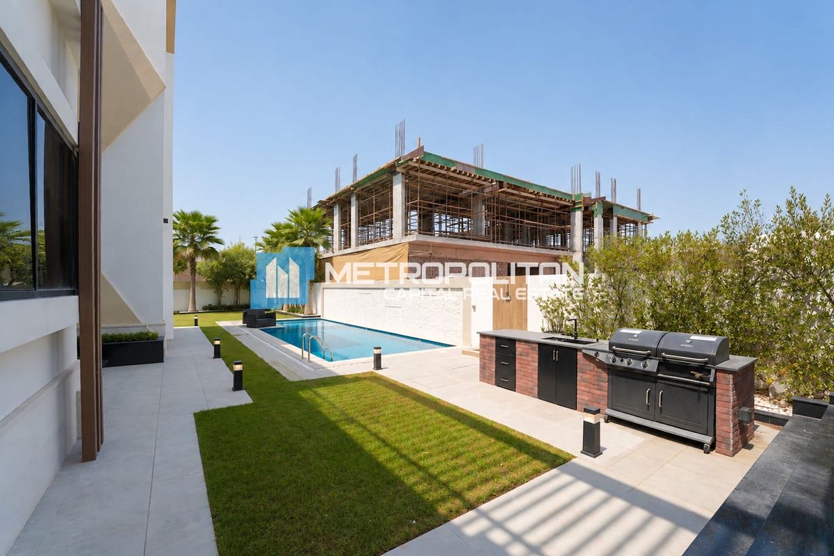 Rare Corner Villa | Massive Plot | Premium Unit