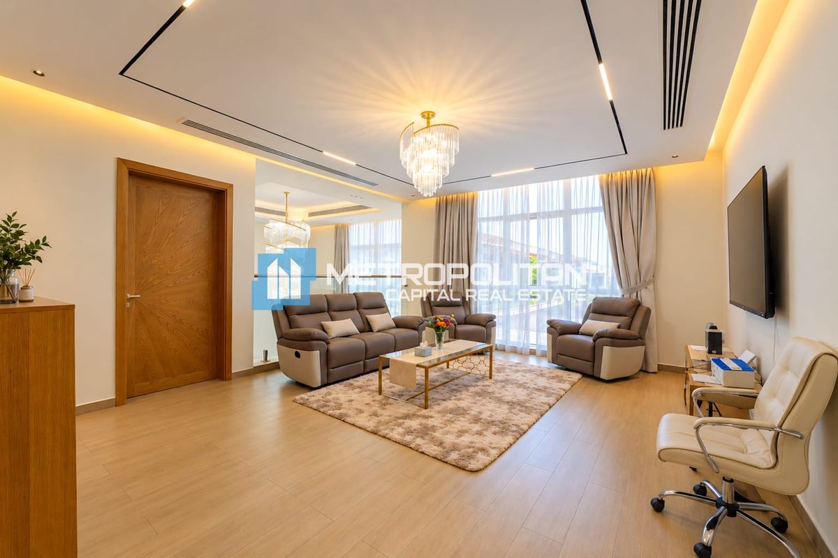 Rare Corner Villa | Massive Plot | Premium Unit
