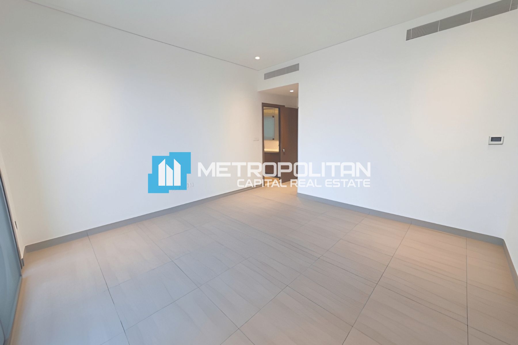 Single Row | End unit | 2BR w/ Study Room | Vacant