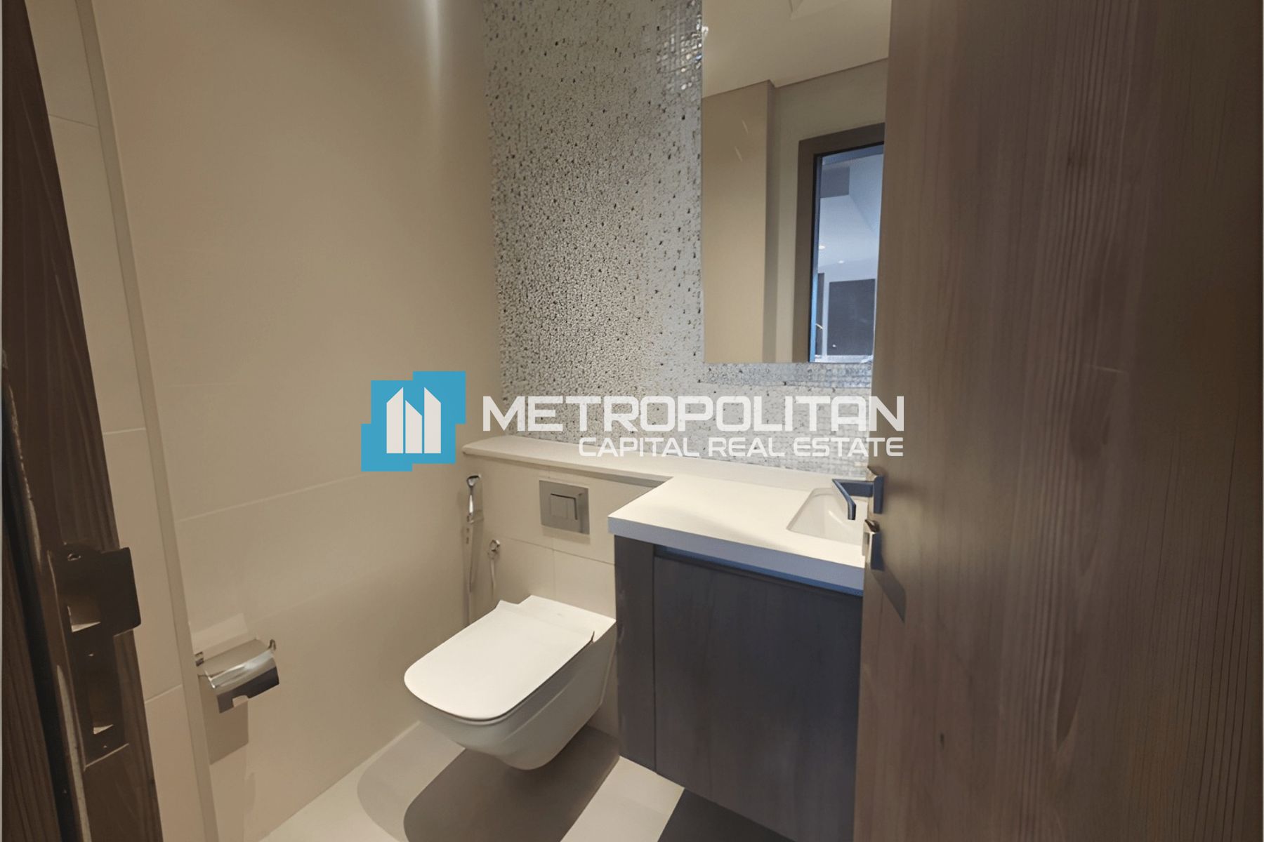 Single Row | End unit | 2BR w/ Study Room | Vacant