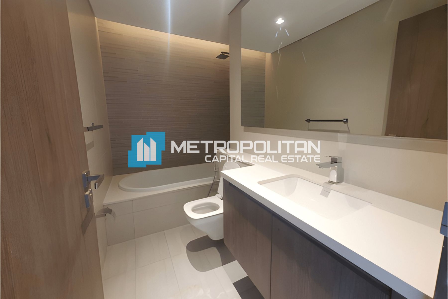 Single Row | End unit | 2BR w/ Study Room | Vacant