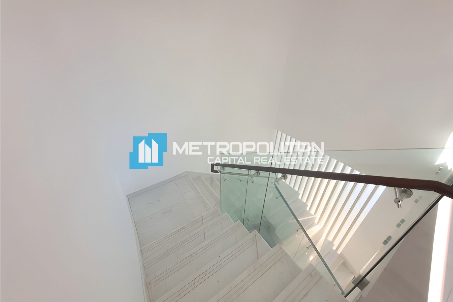 Single Row | End unit | 2BR w/ Study Room | Vacant