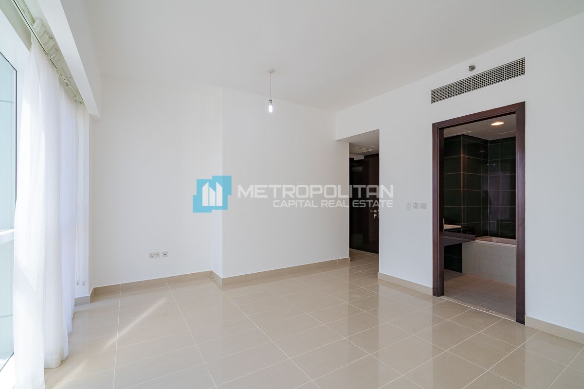 Partial Sea View | Maids + Study Views |High Floor
