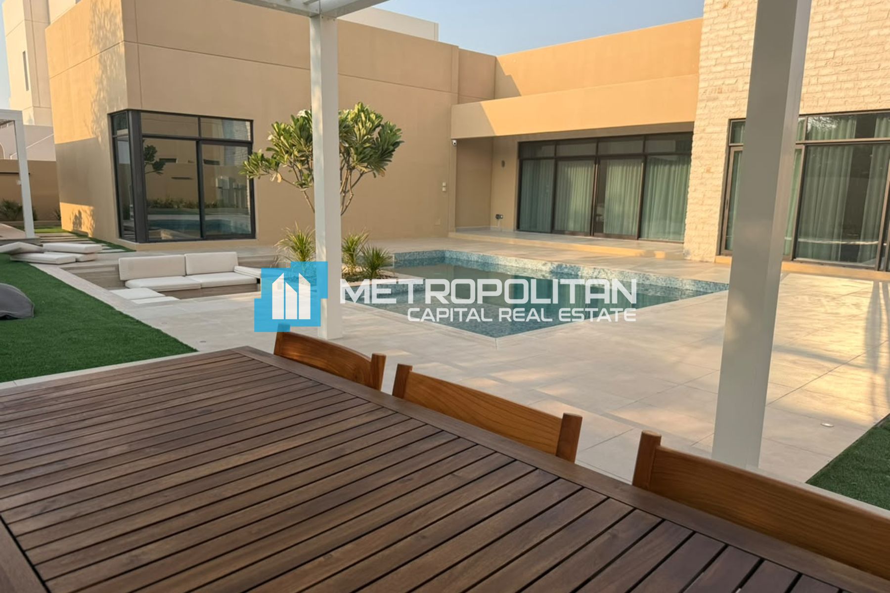 2BR w/ Maids | Close to amenities | Prime Location
