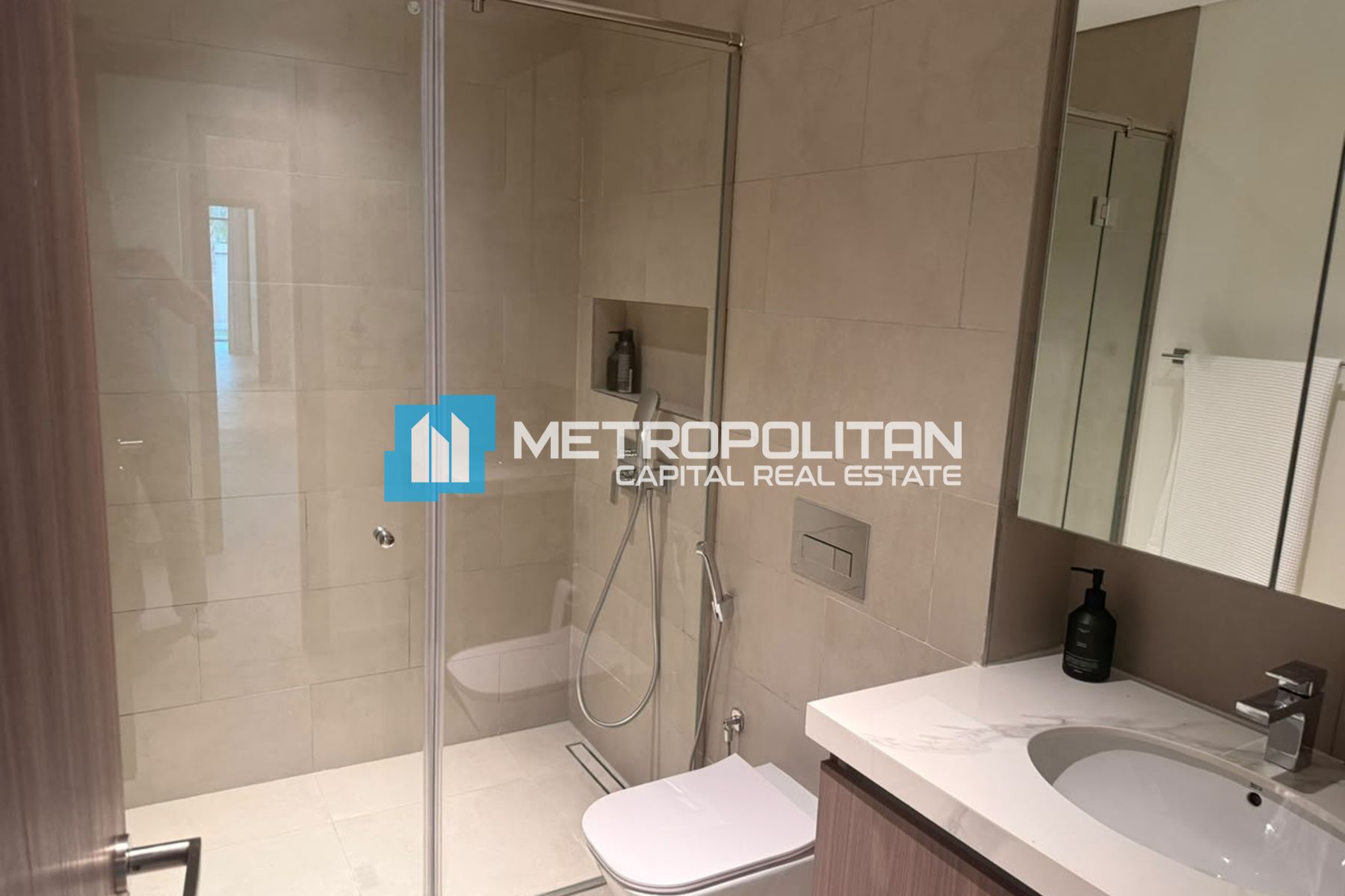 2BR w/ Maids | Close to amenities | Prime Location