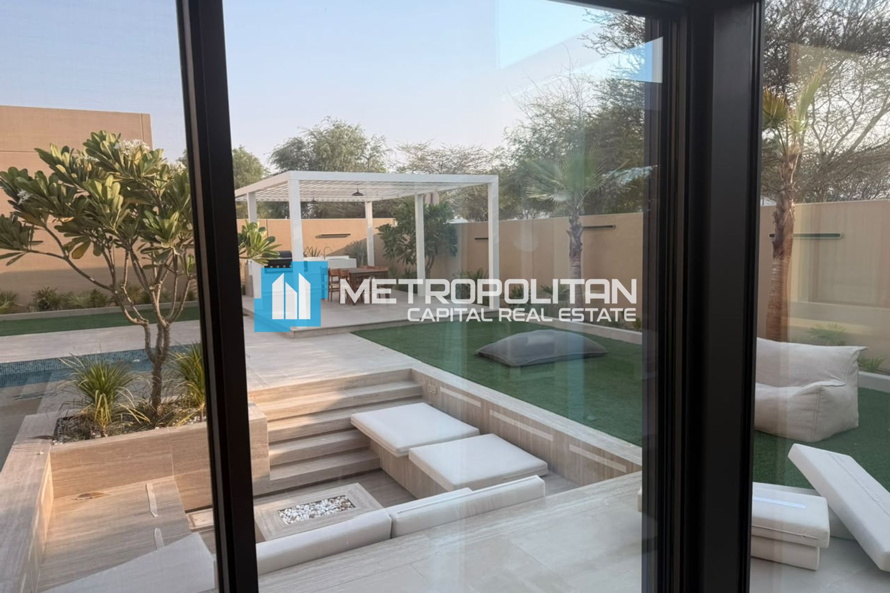 2BR w/ Maids | Close to amenities | Prime Location