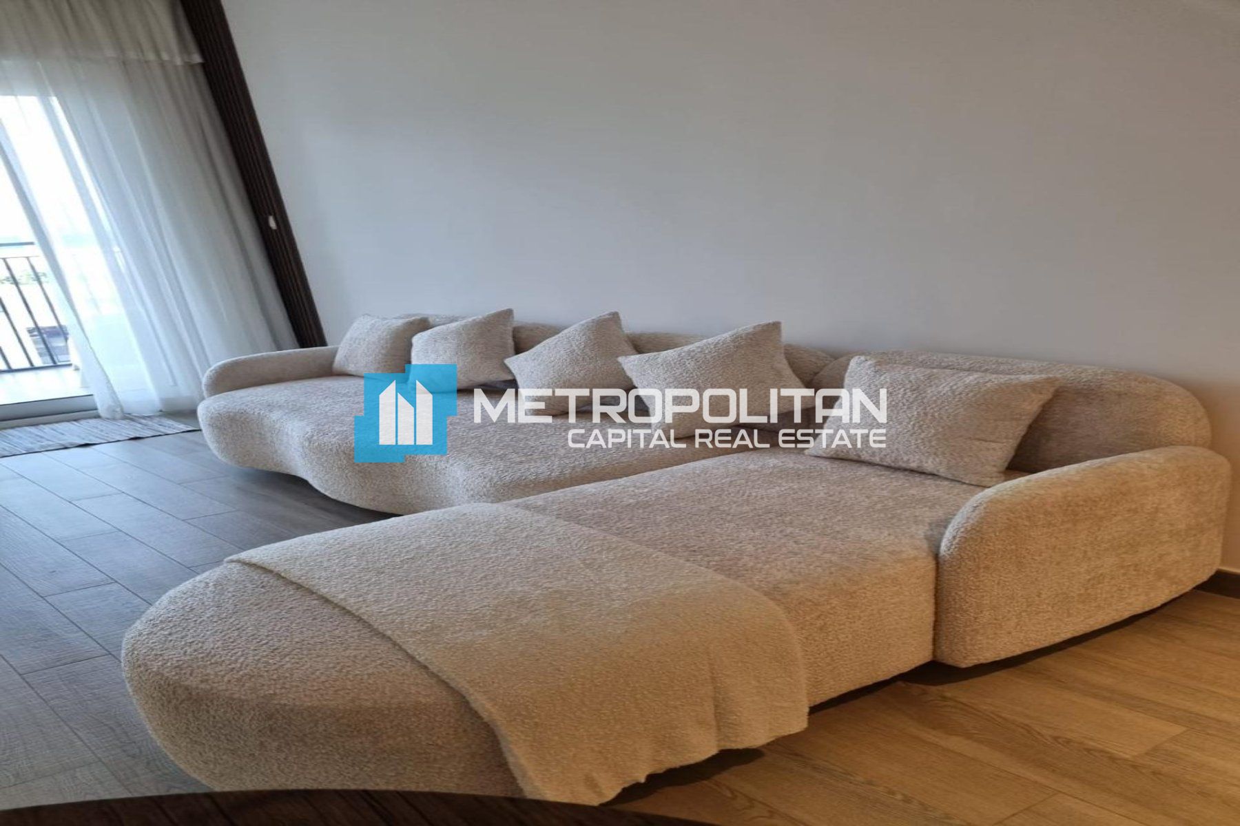 1 BR w/ Balcony | Fully Furnished | Sea World View