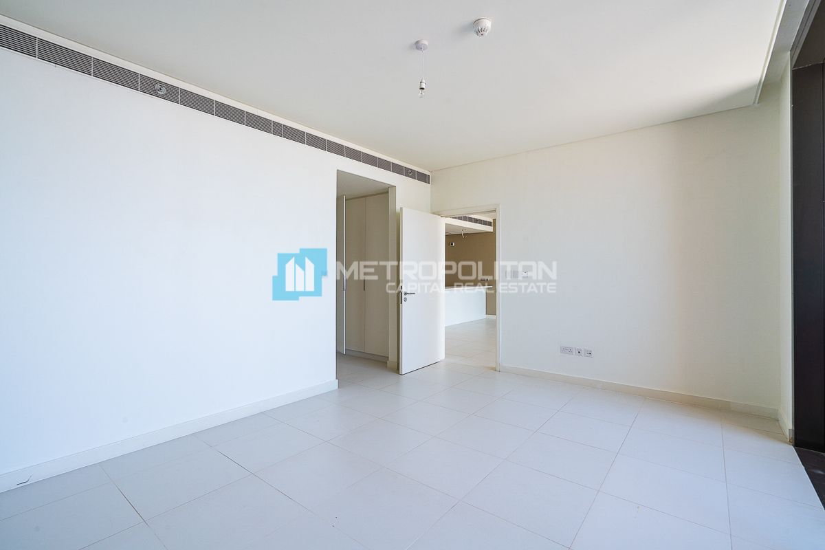 High Floor Unit | Skyline View | 2BR w/ Balcony