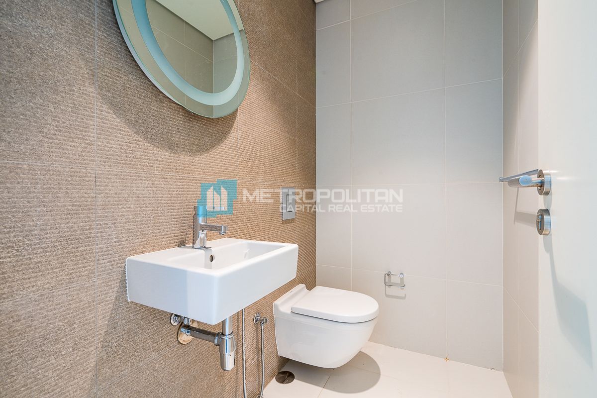 High Floor Unit | Skyline View | 2BR w/ Balcony
