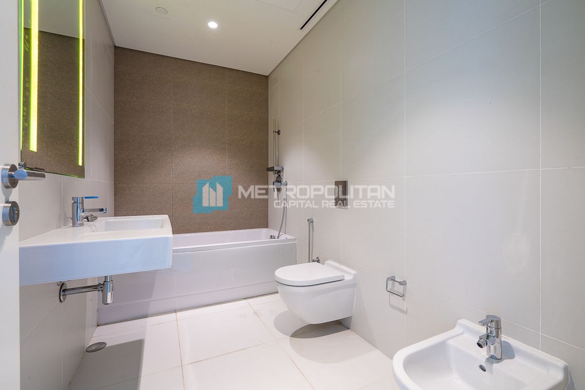 High Floor Unit | Skyline View | 2BR w/ Balcony