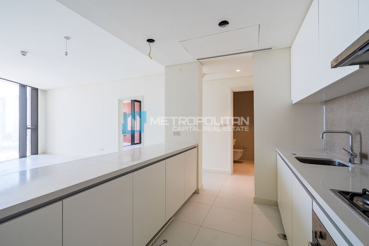 High Floor Unit | Skyline View | 2BR w/ Balcony