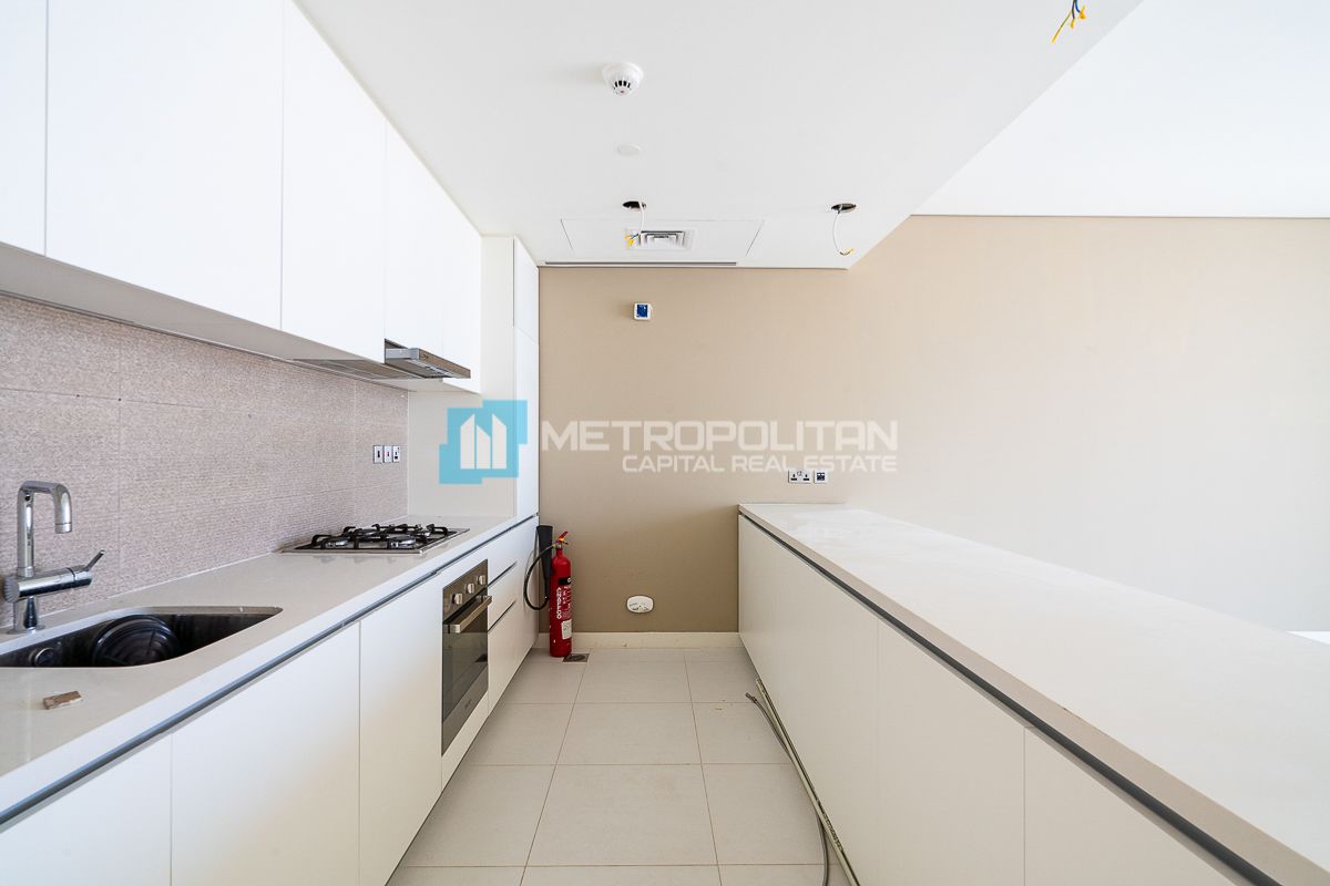 High Floor Unit | Skyline View | 2BR w/ Balcony