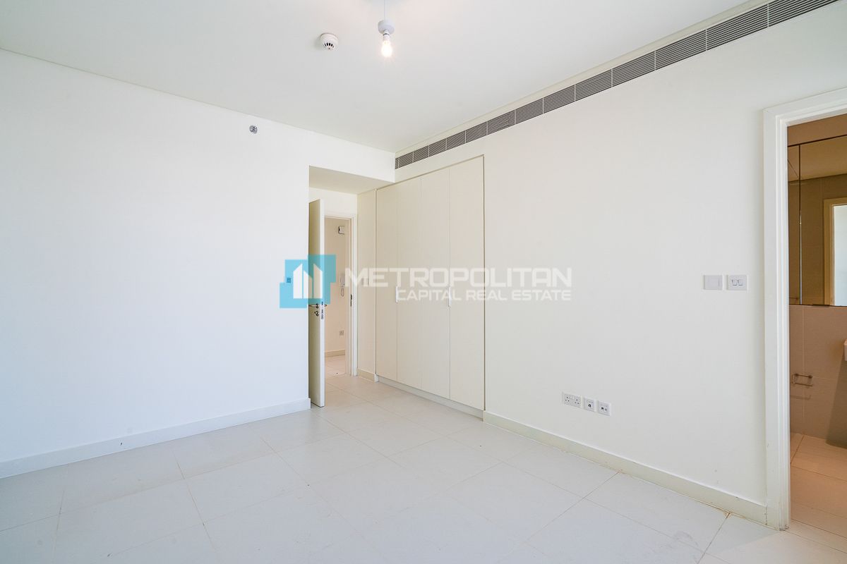 High Floor Unit | Skyline View | 2BR w/ Balcony