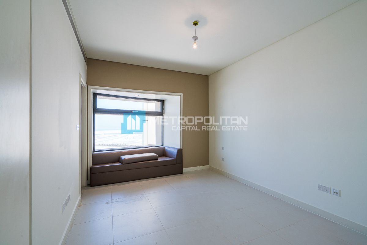 High Floor Unit | Skyline View | 2BR w/ Balcony
