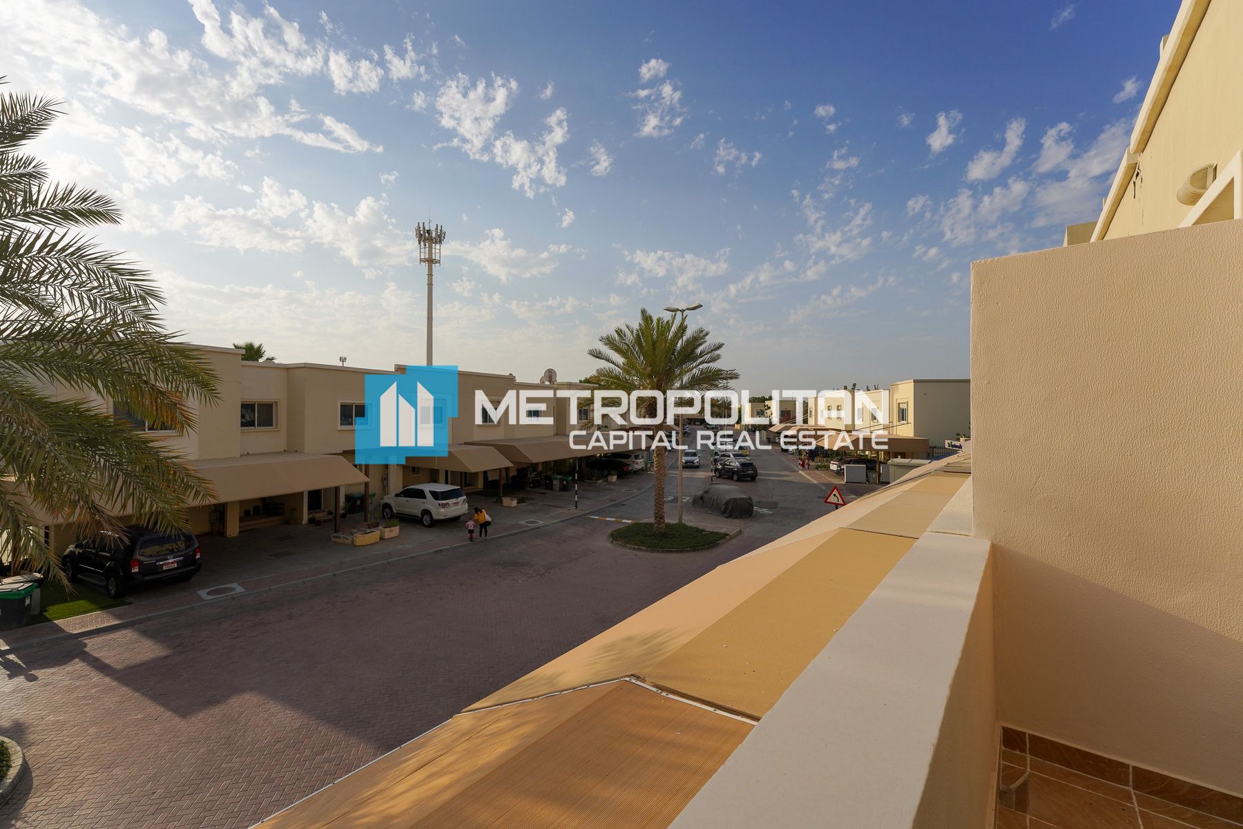 Duplex 3BR | Premium Amenities | Private Garden