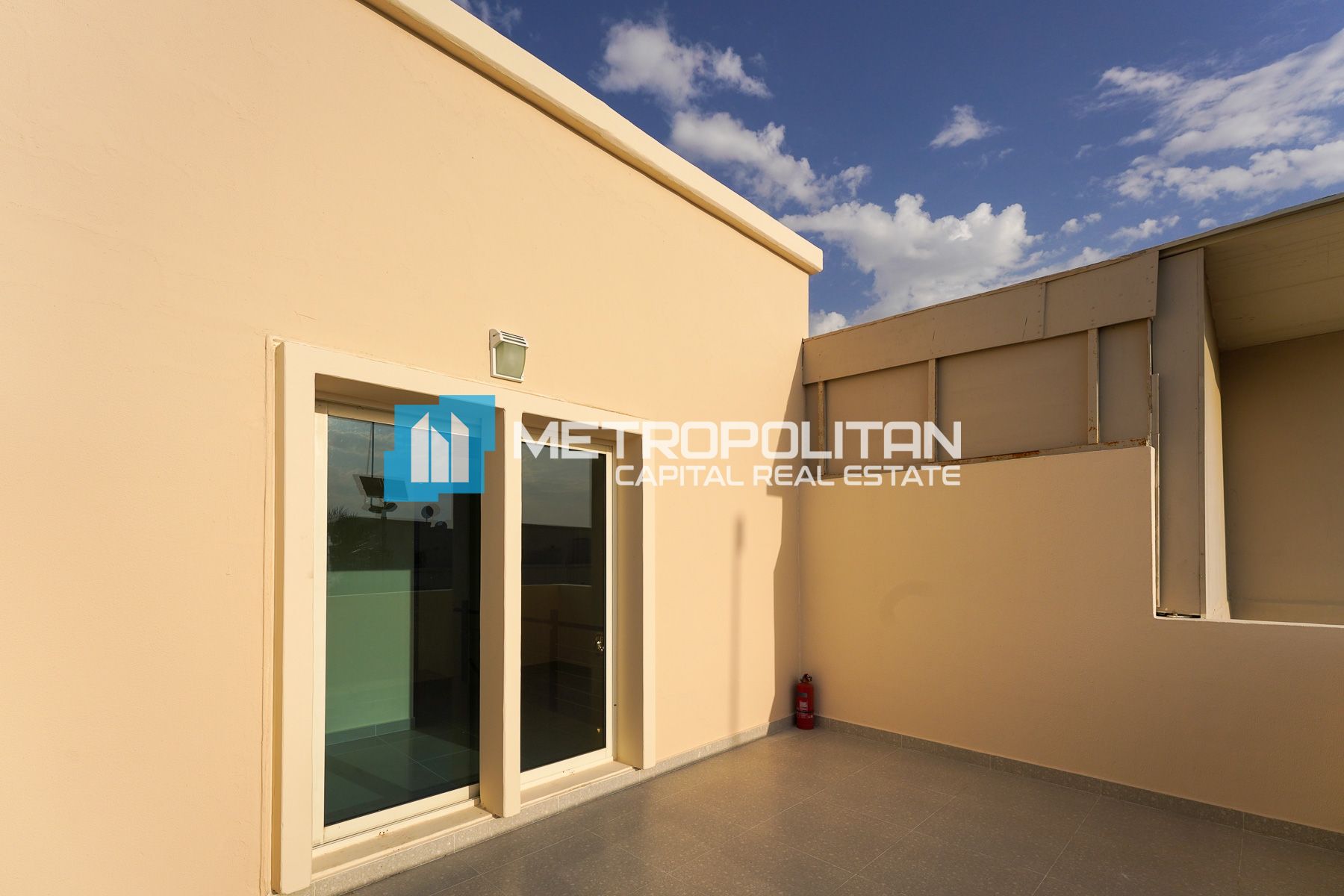 Duplex 3BR | Premium Amenities | Private Garden