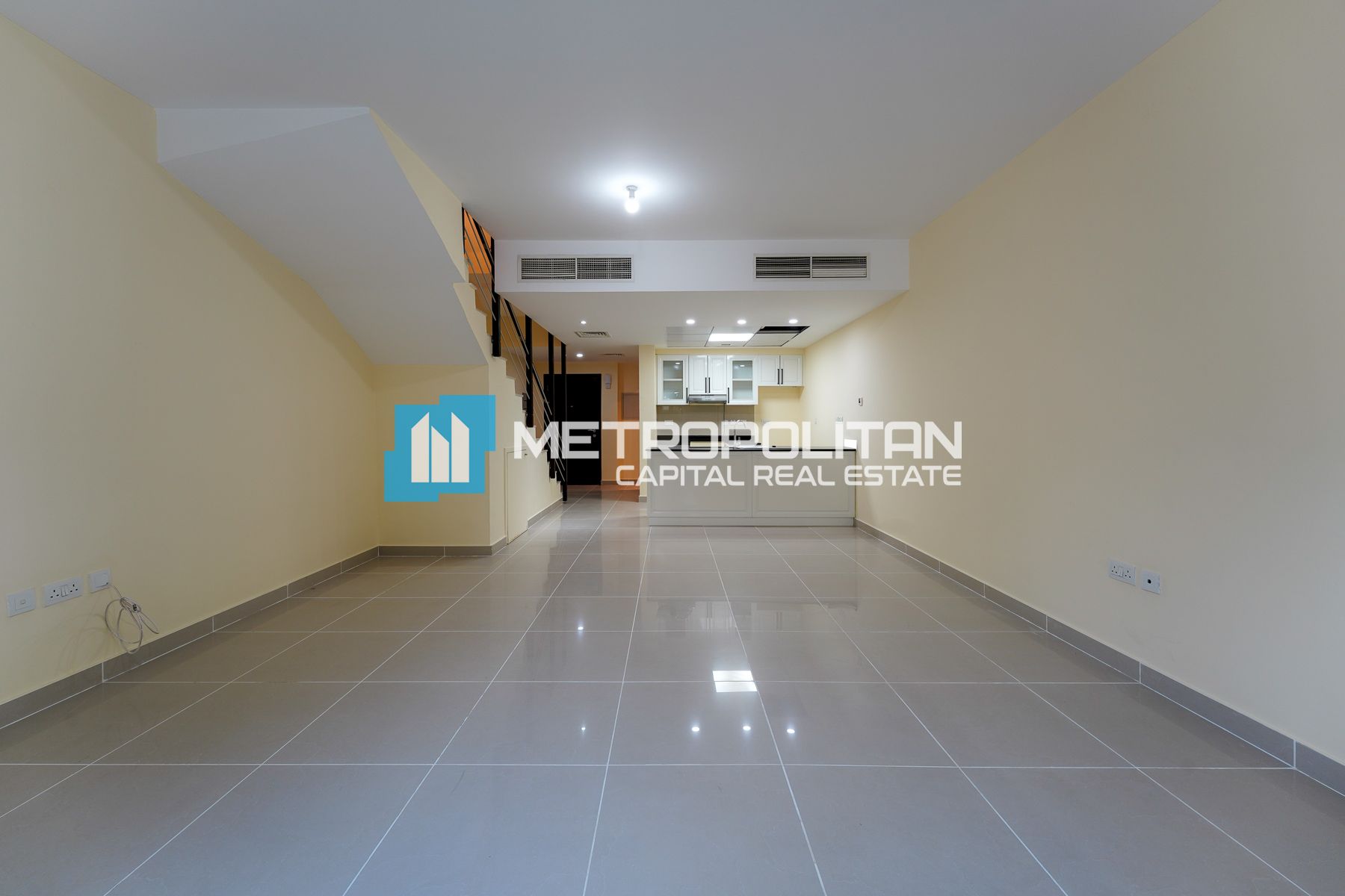 Duplex 3BR | Premium Amenities | Private Garden