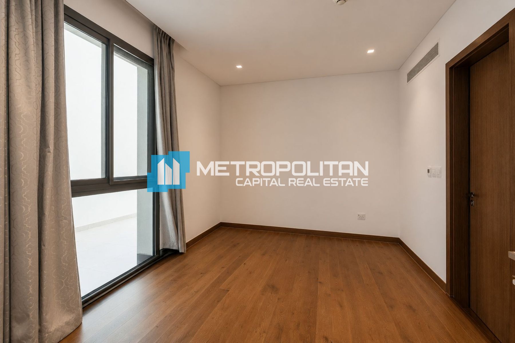 Single Row Middle | Golf View | Vacant Unit