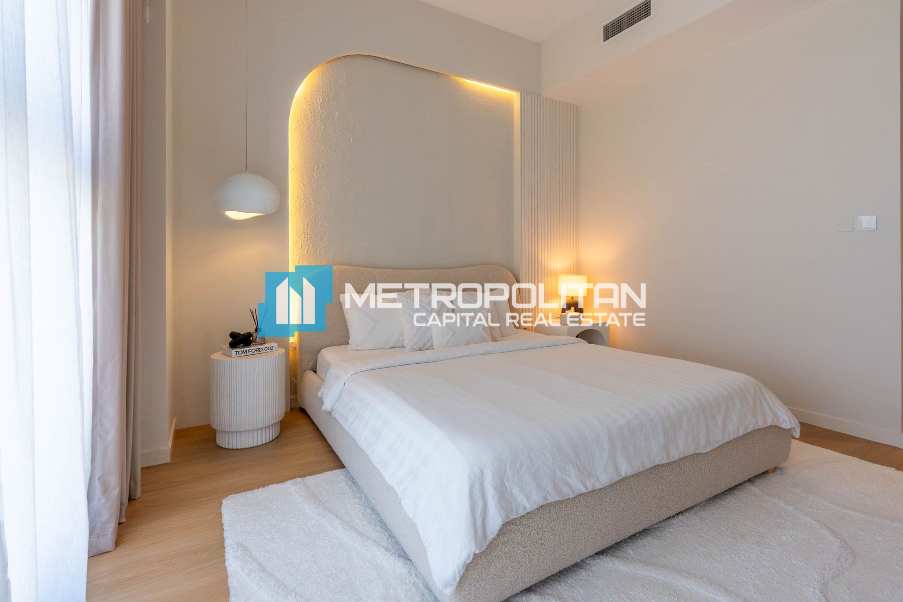 Upgraded Unique Unit | Fully Furnished | Sea view