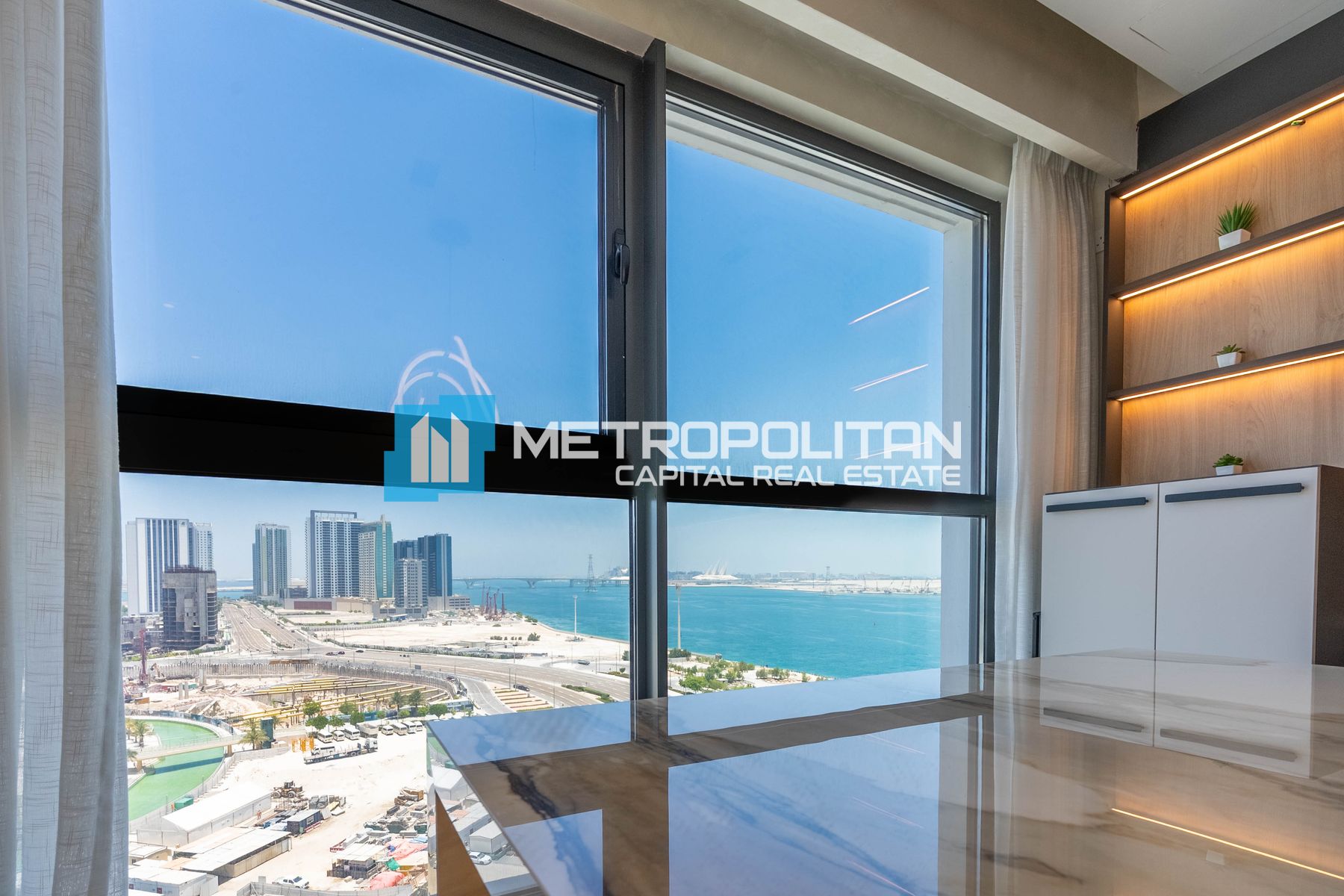 Upgraded Unique Unit | Fully Furnished | Sea view