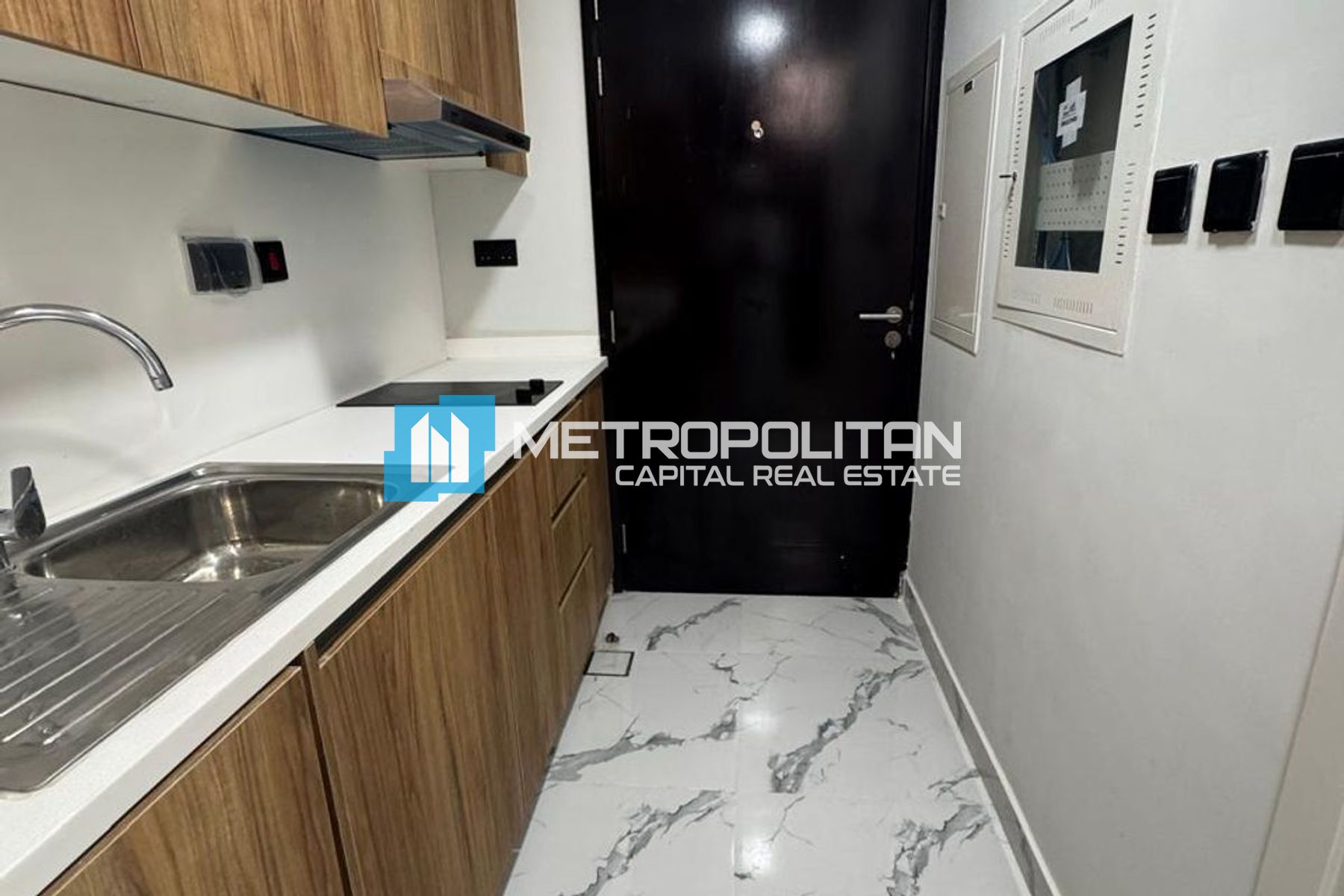 STUDIO | PARTIAL CANAL VIEW | FULLY FURNISHED