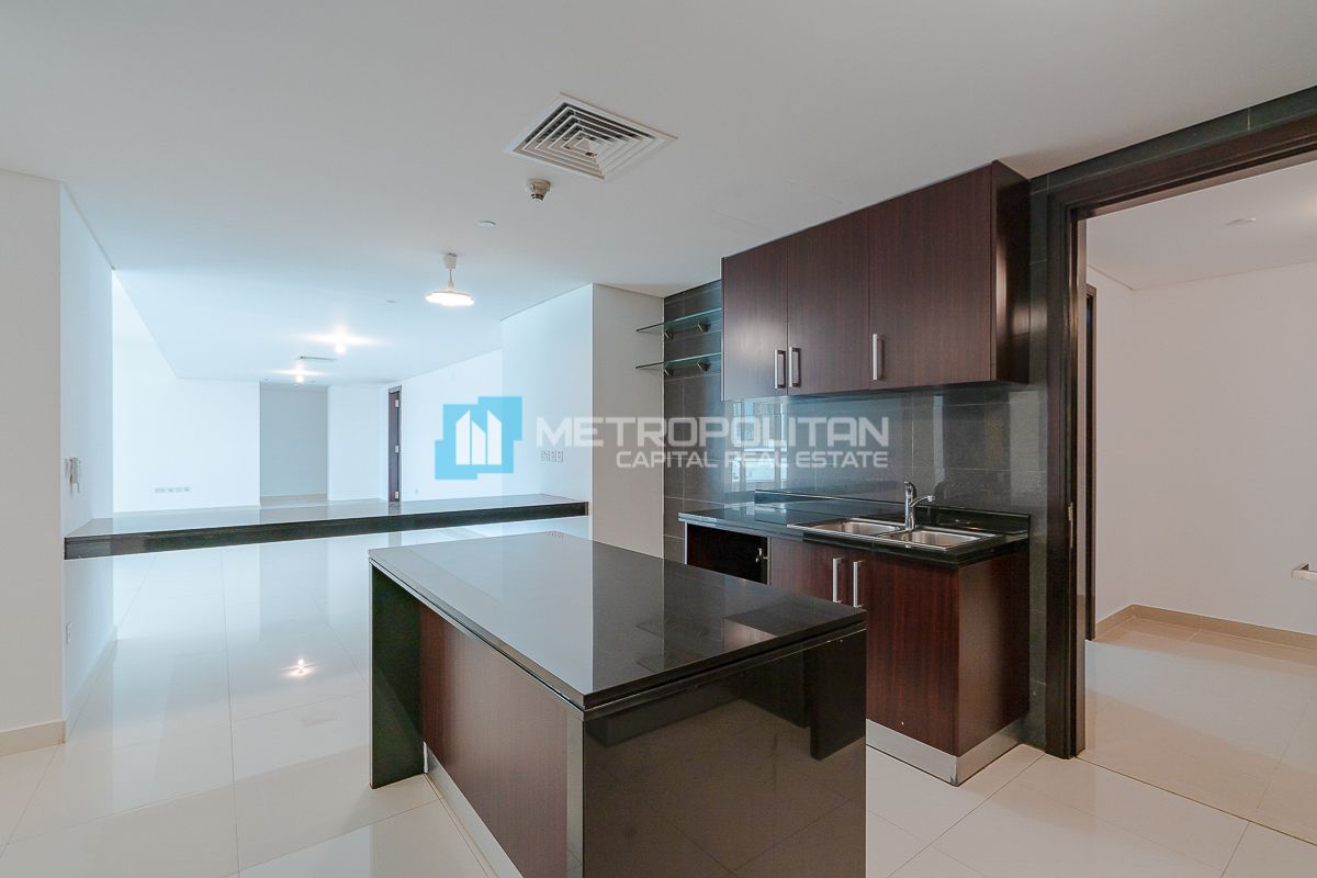 Marina View | Ready to Move | Prime Location