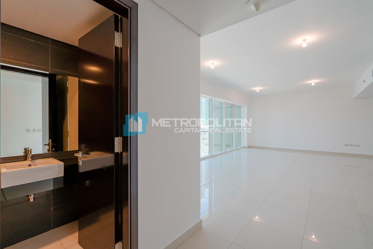 Marina View | Ready to Move | Prime Location