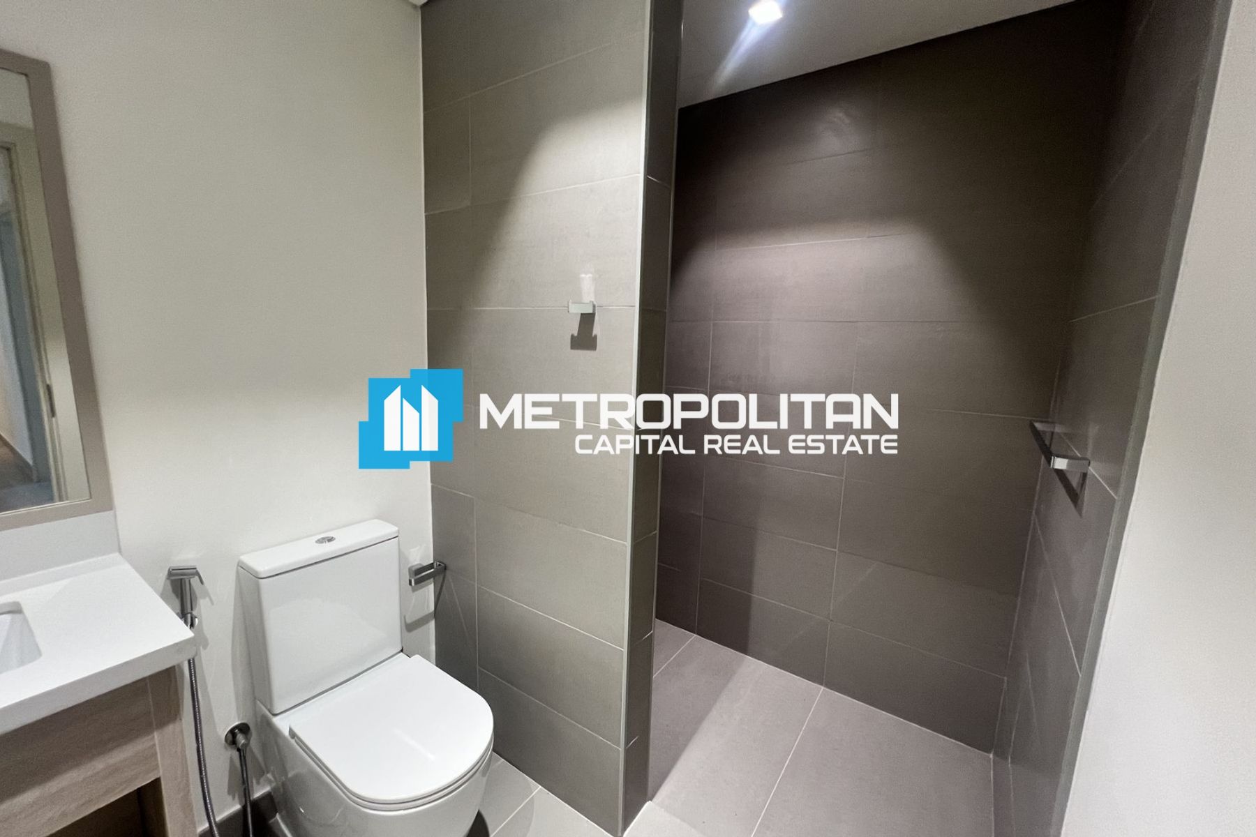 Single Row Middle | 3BHK w/ Maids | Prime Location