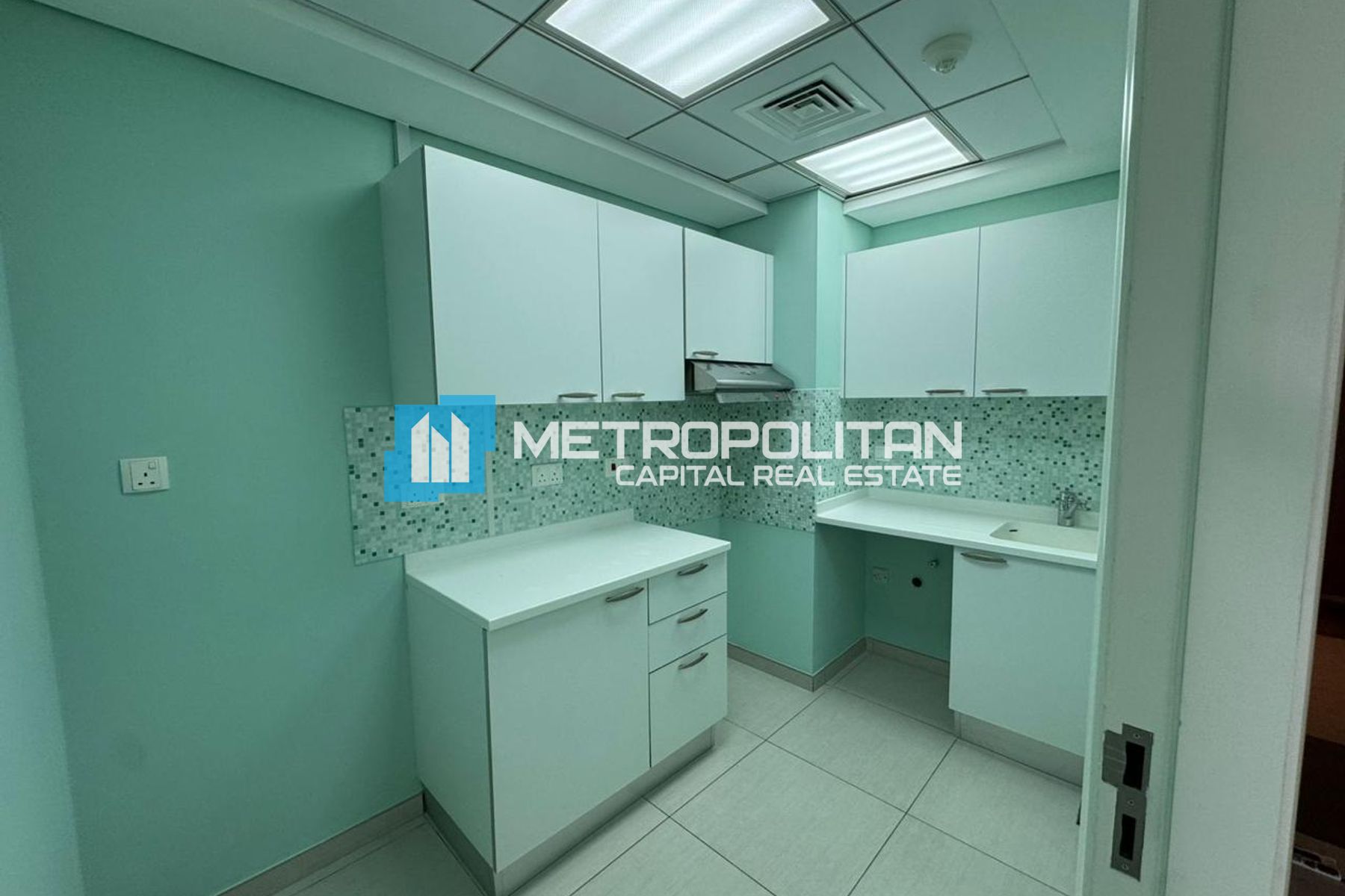 Spacious 1BHK| High Floor | Balcony | Canal View