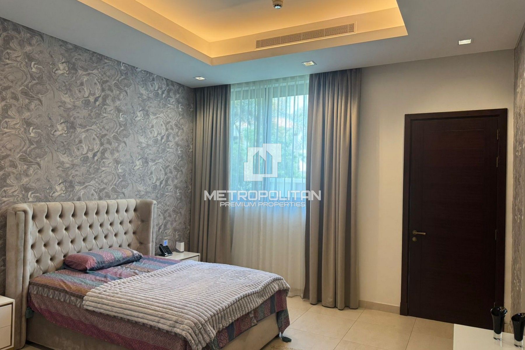 Luxurious Villa with Huge Plot | Prime Location