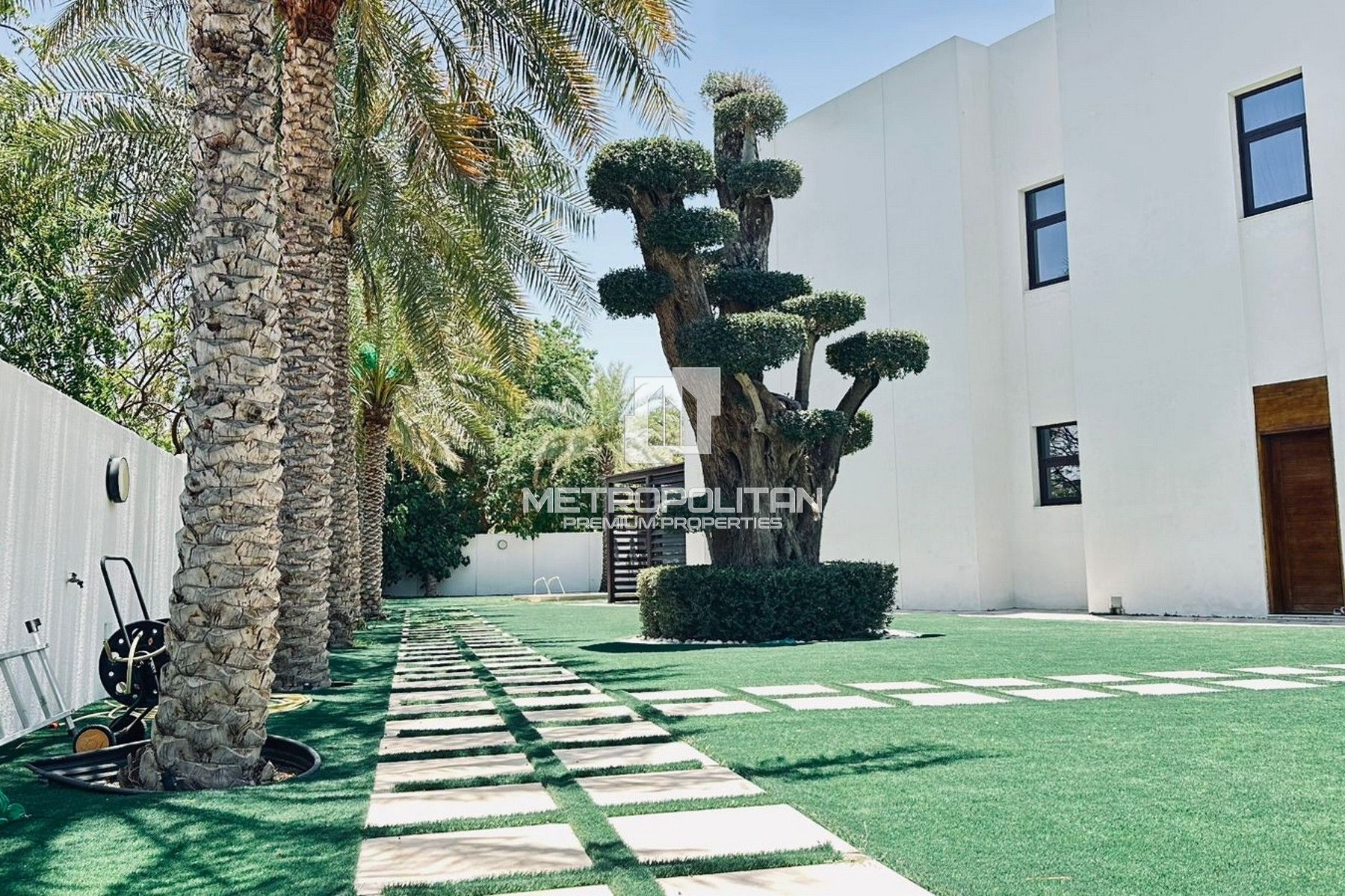 Luxurious Villa with Huge Plot | Prime Location