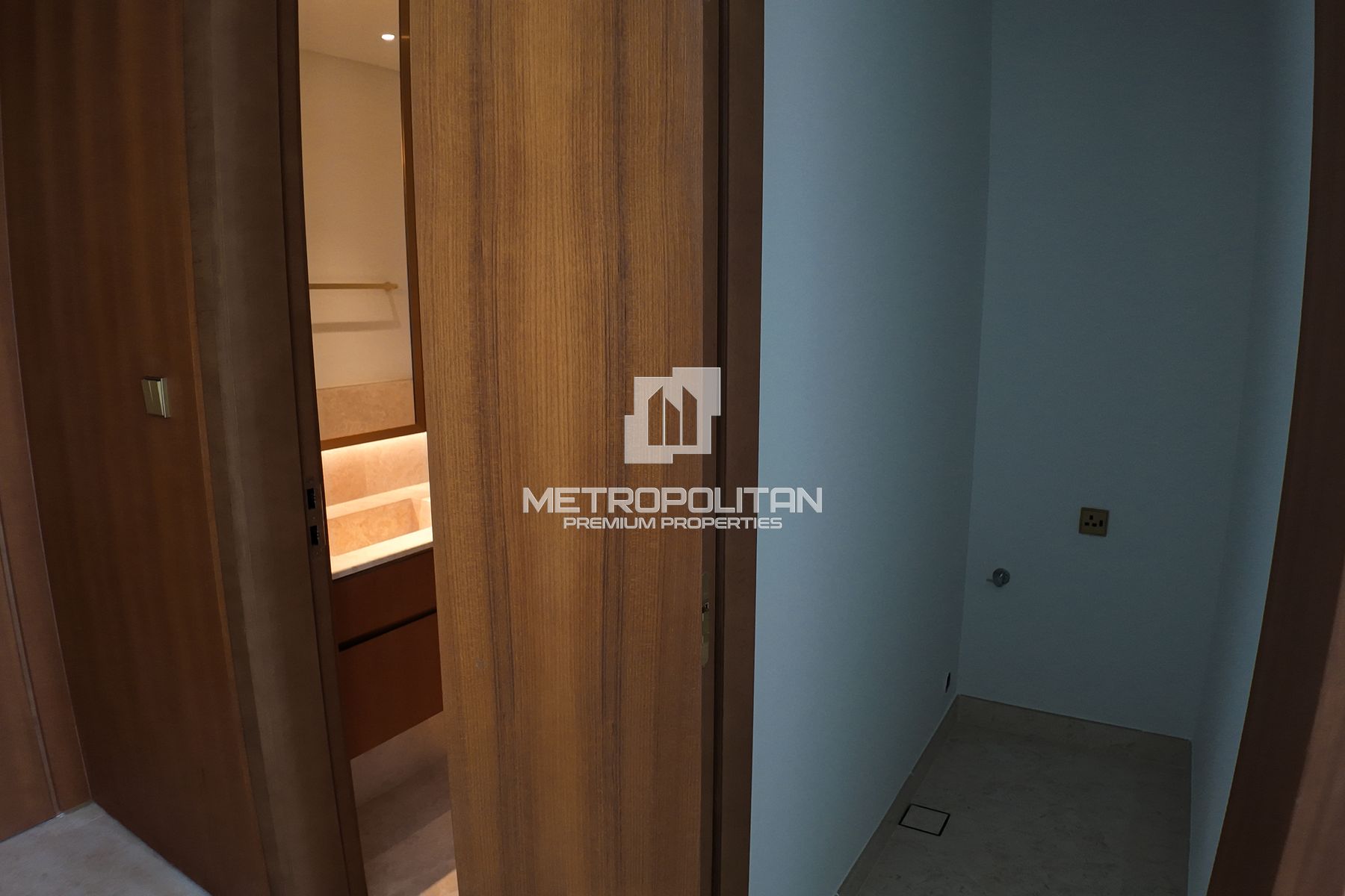 2BR Apartment for Rent in Palm Jumeirah – MPR-10005