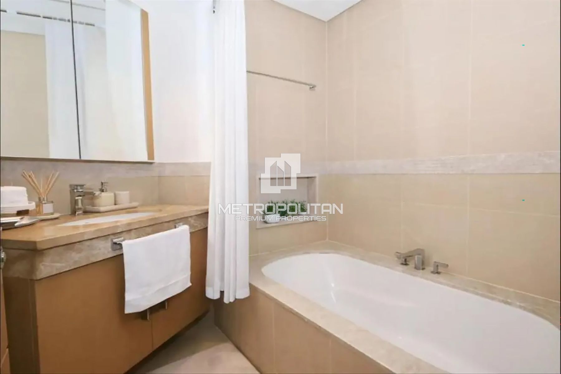 2BR Apartment for Rent in Downtown Dubai – MPR-10006