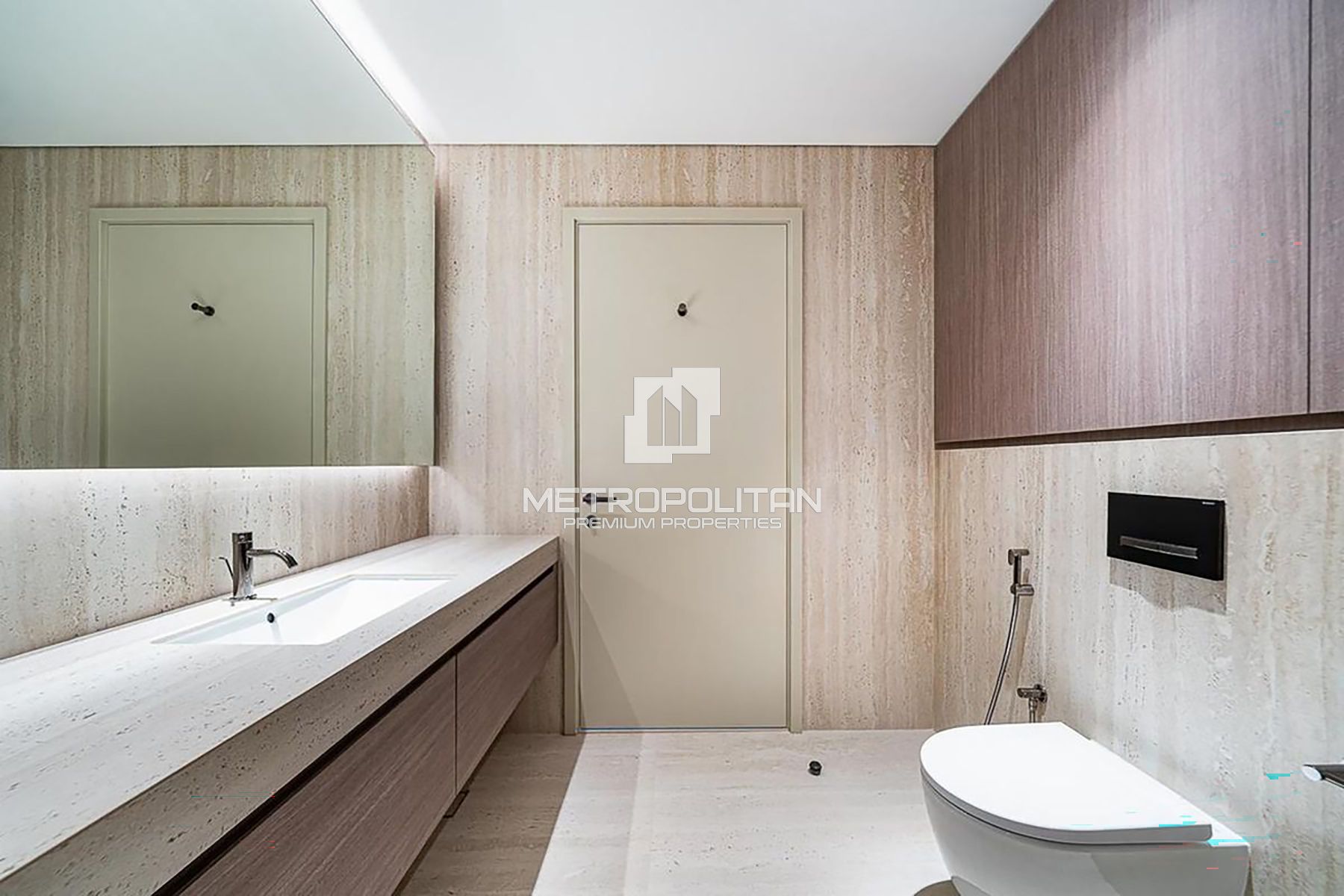 Top floor | Sea View | heigh ceiling