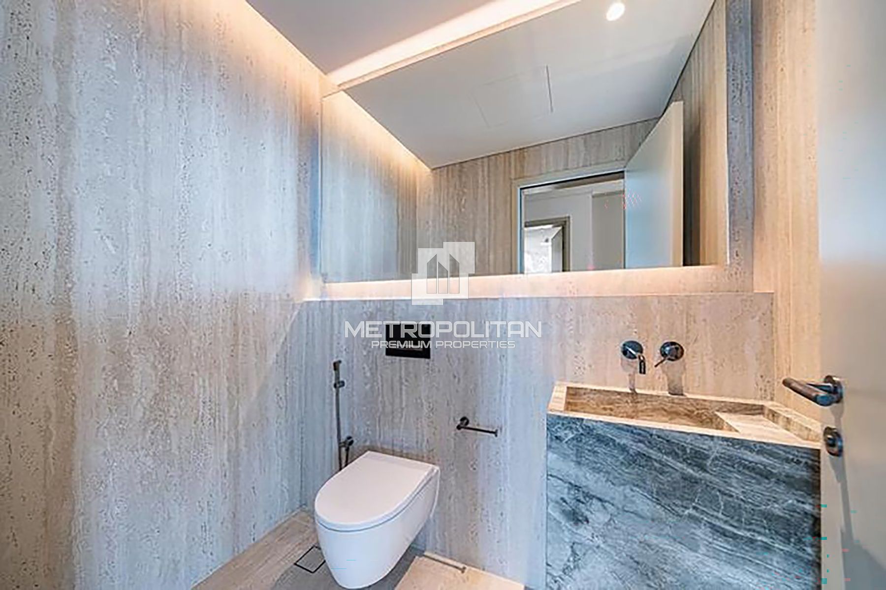 3BR Apartment for Rent in Palm Jumeirah – MPR-10017