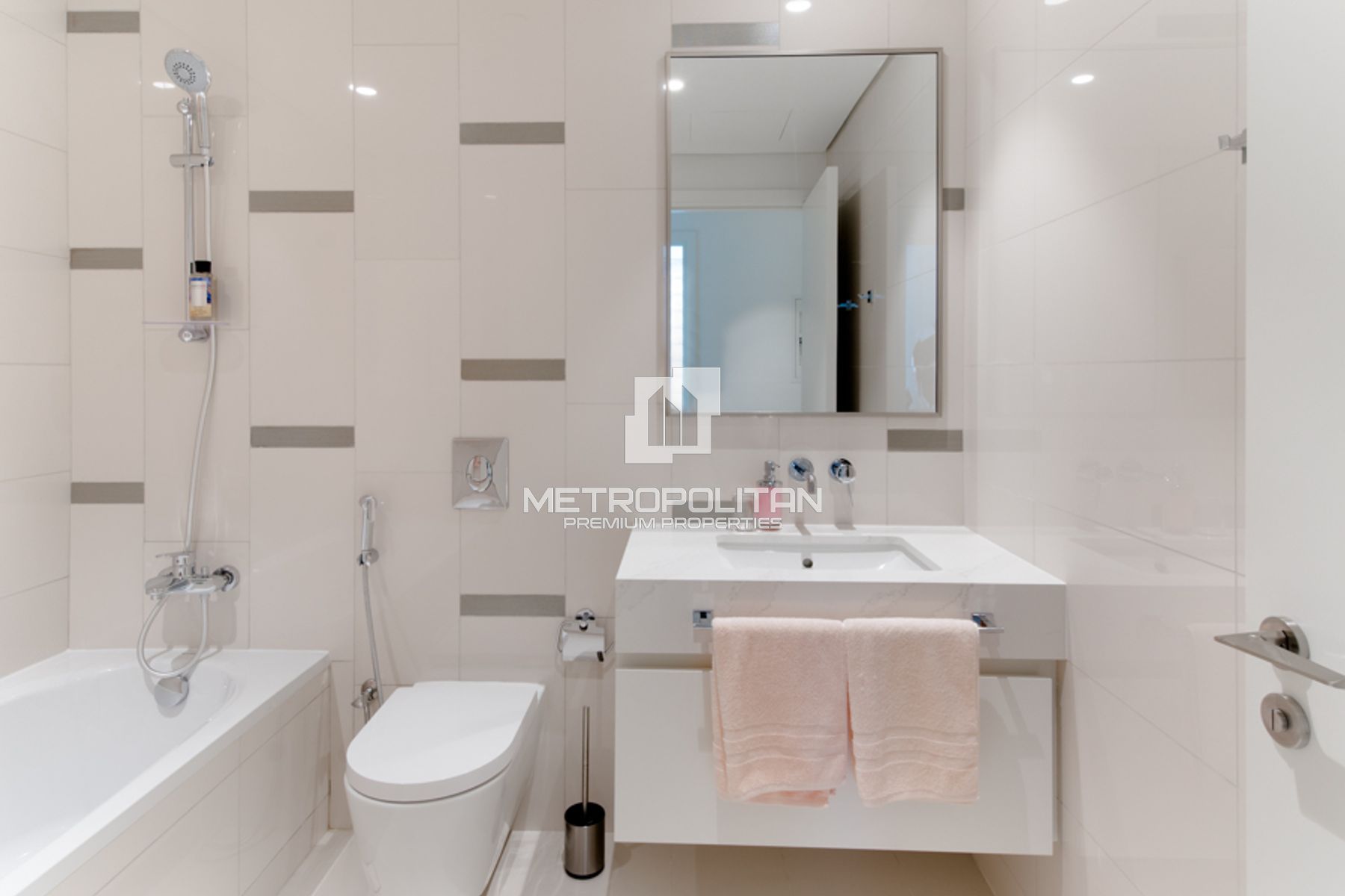 2BR Apartment for Rent in Dubai Harbour – MPR-10044
