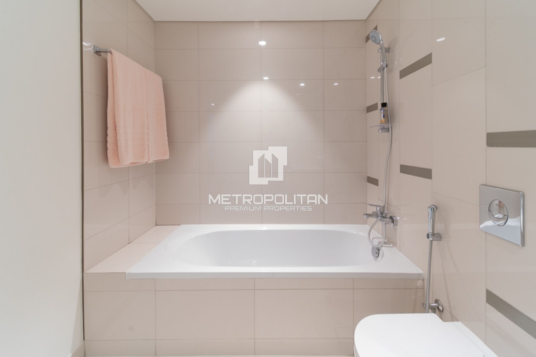 2BR Apartment for Rent in Dubai Harbour – MPR-10044