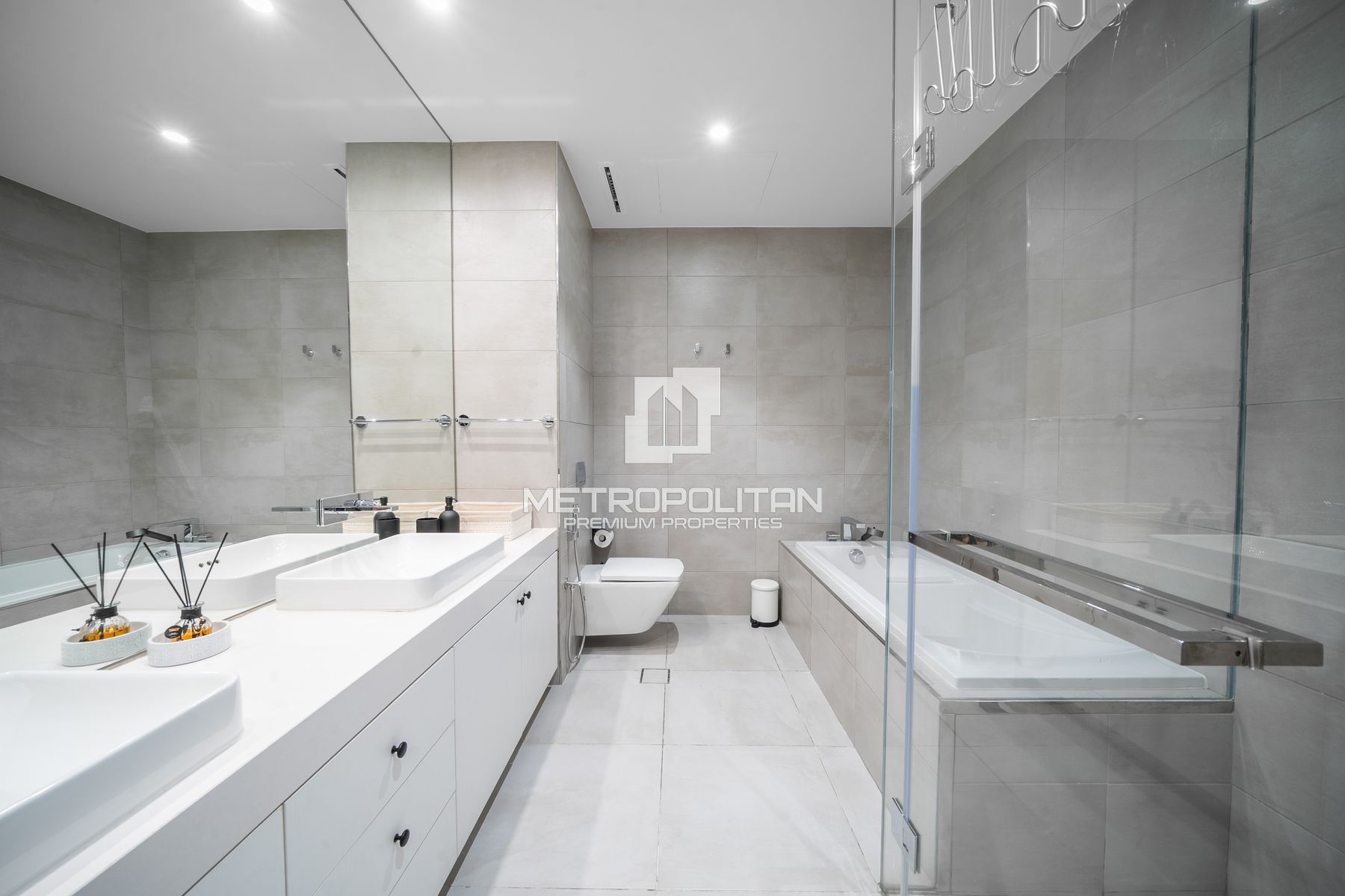 4BR Apartment for Rent in Jumeirah Beach Residence – MPR-10045