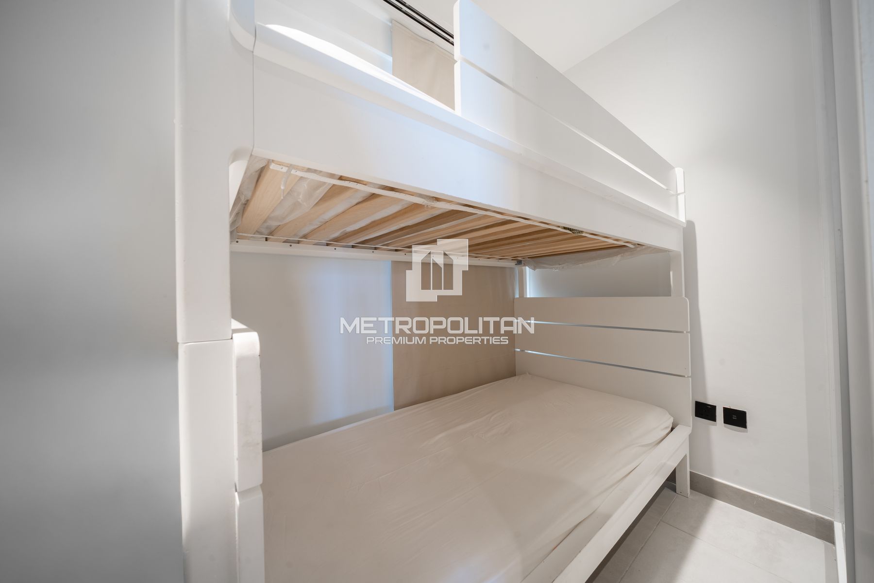 4BR Apartment for Rent in Jumeirah Beach Residence – MPR-10045