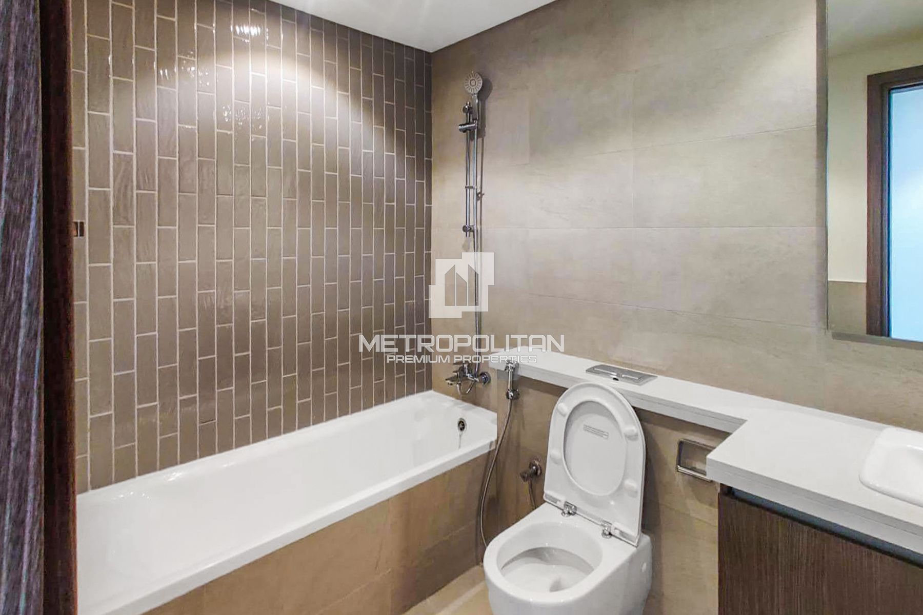 3BR Townhouse for Rent in Tilal Al Ghaf – MPR-10053