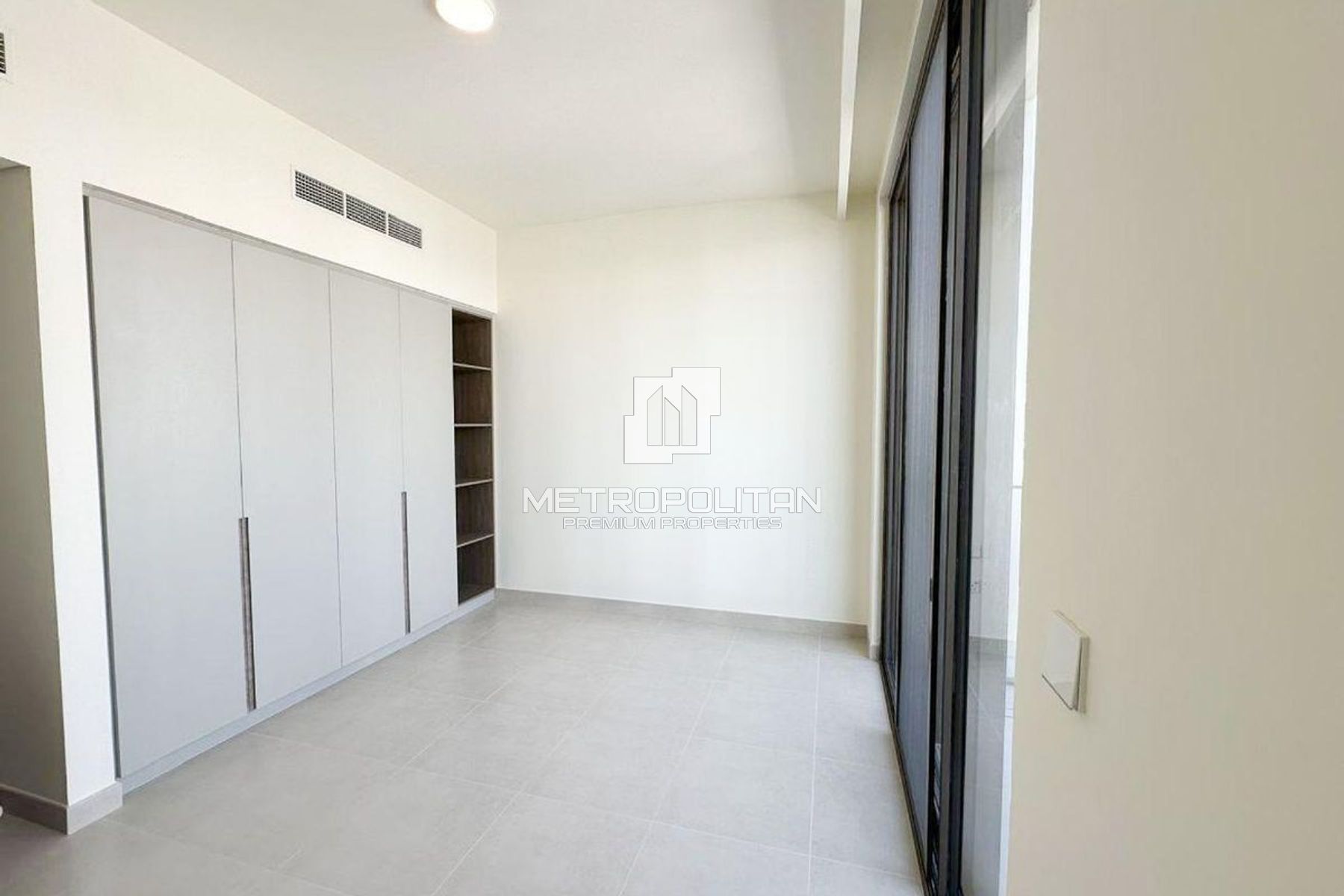 Rare Corner Unit | Single Row | Ready to Move in