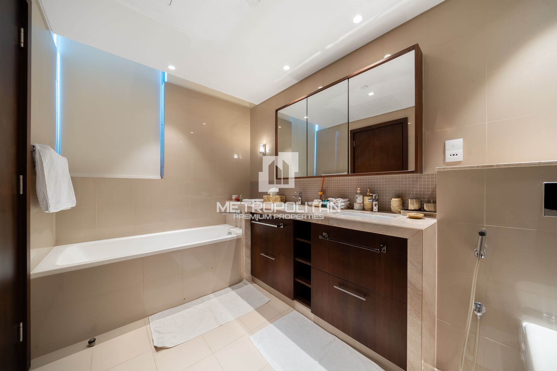 3BR Penthouse for Rent in Downtown Dubai – MPR-10069