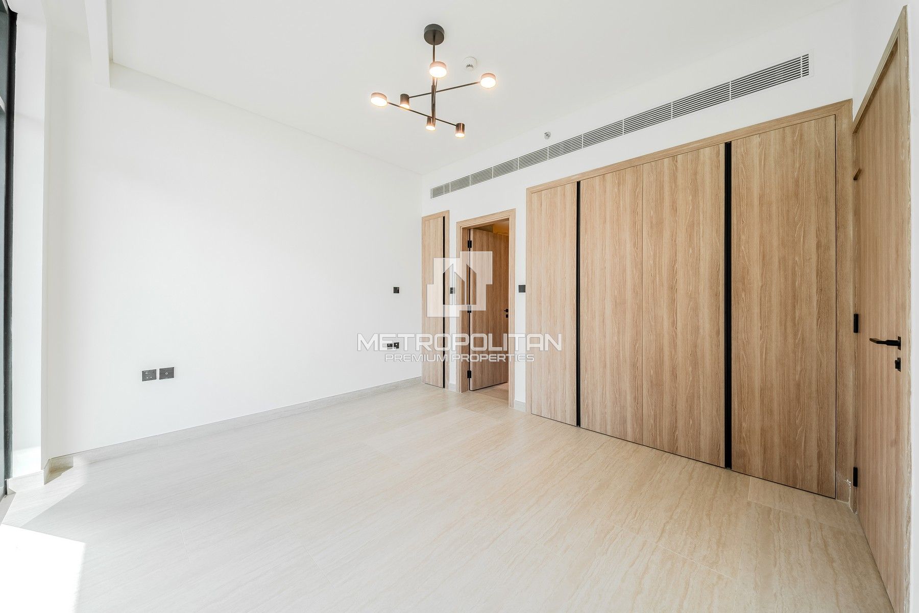 Close to Metro | Marina View | Mid Floor | Vacant