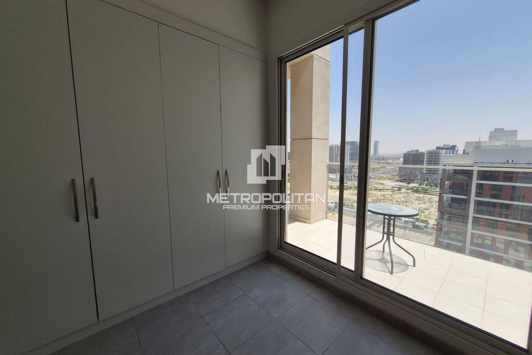 Specious Layout | Plus Study | High Floor