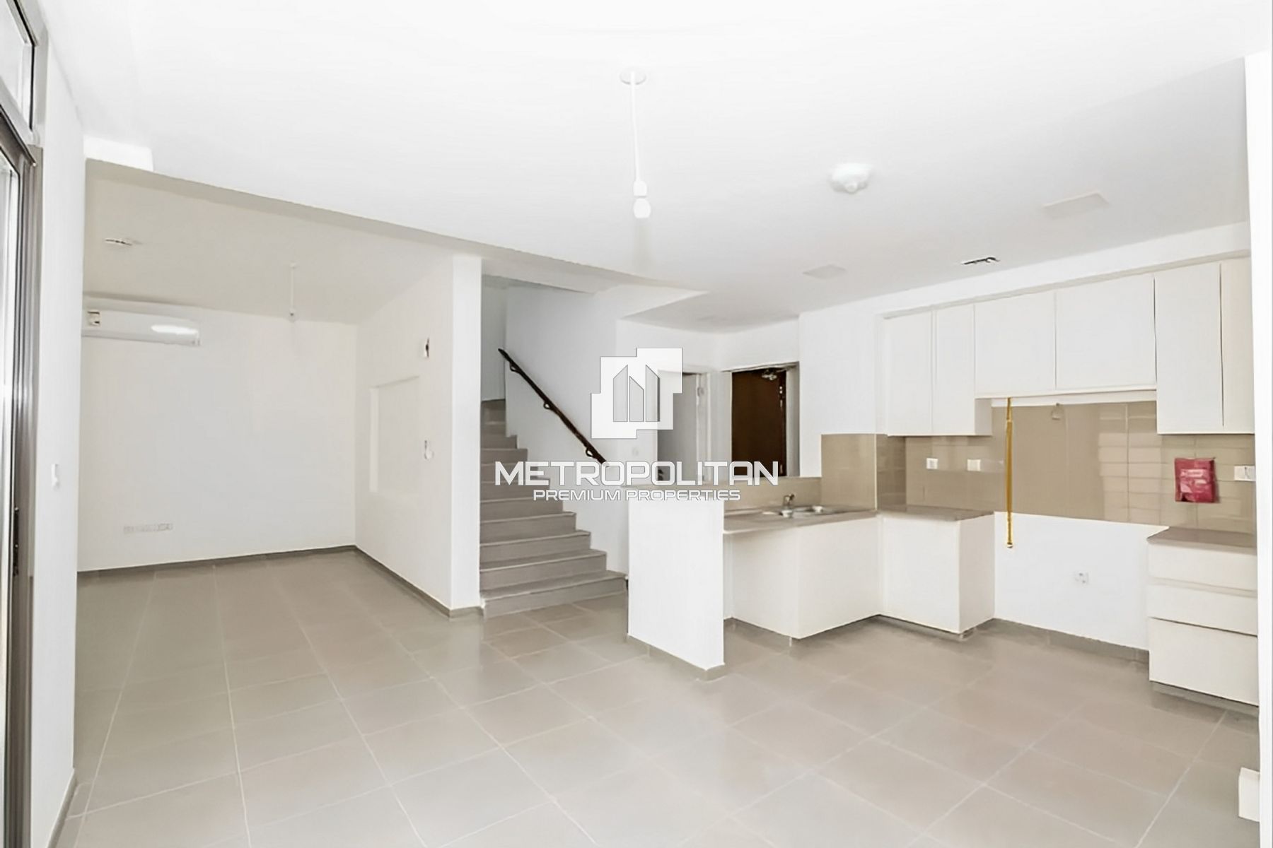 3BR Townhouse for Rent in Town Square – MPR-10111