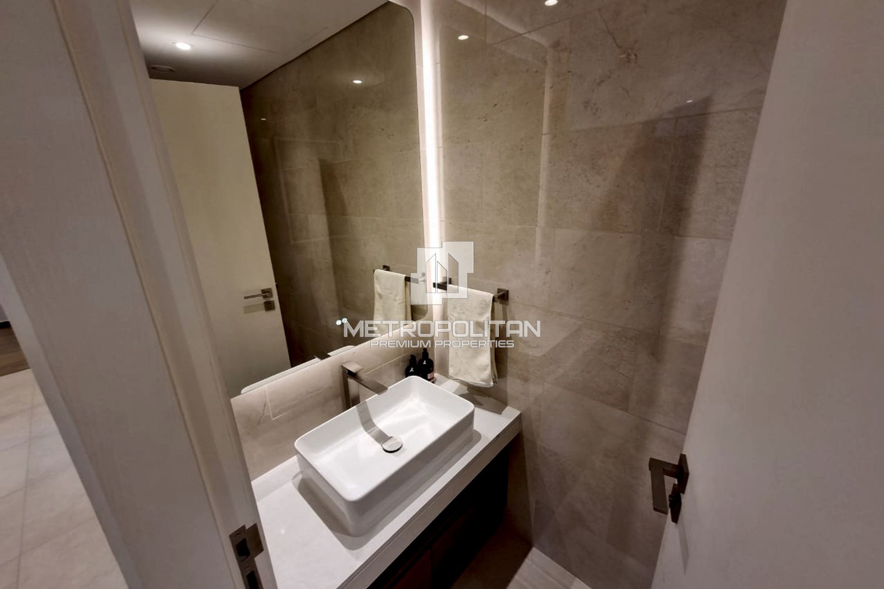 3BR Apartment for Rent in Umm Suqeim – MPR-10166