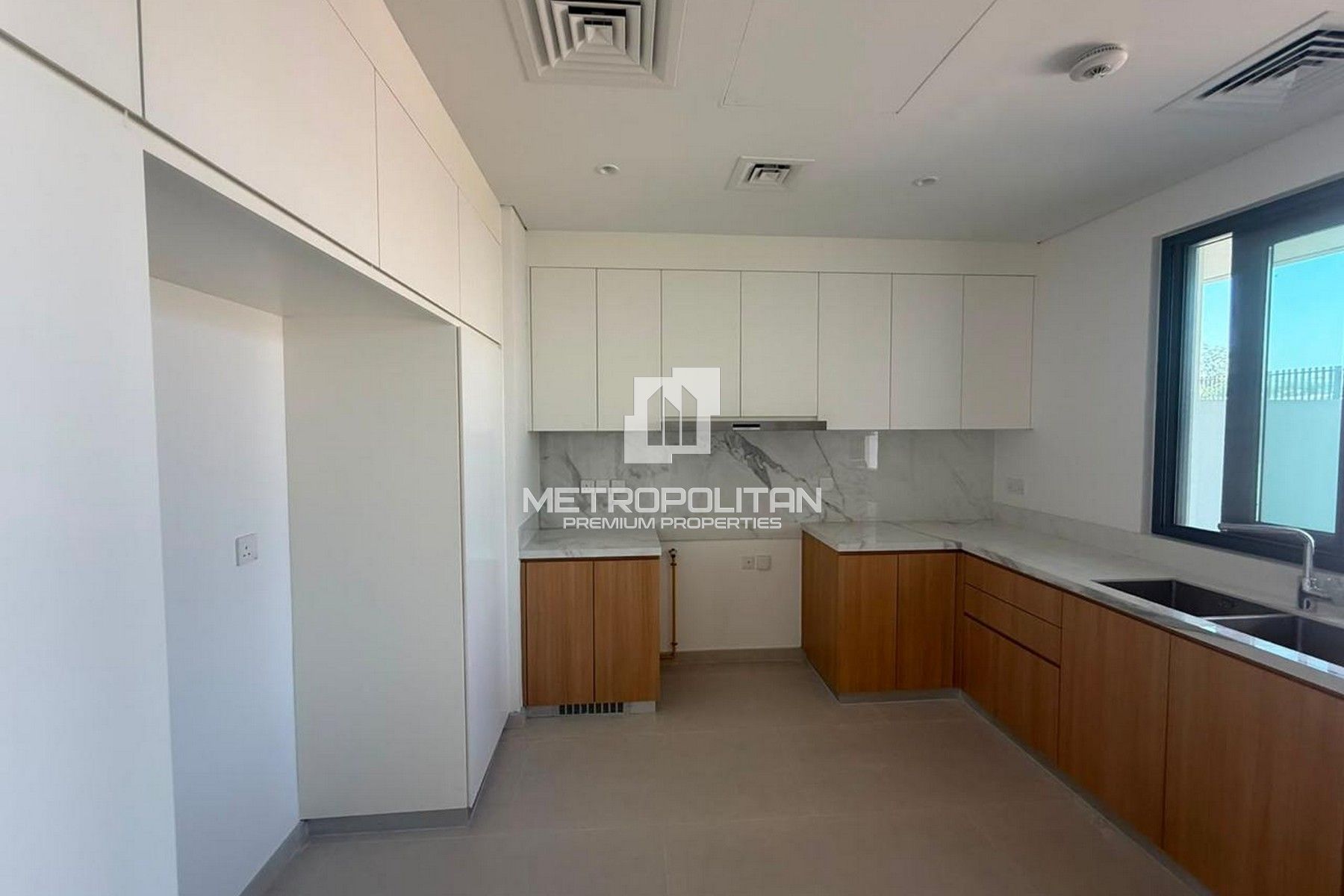 Brand New | Vacant Now | Spacious Layout